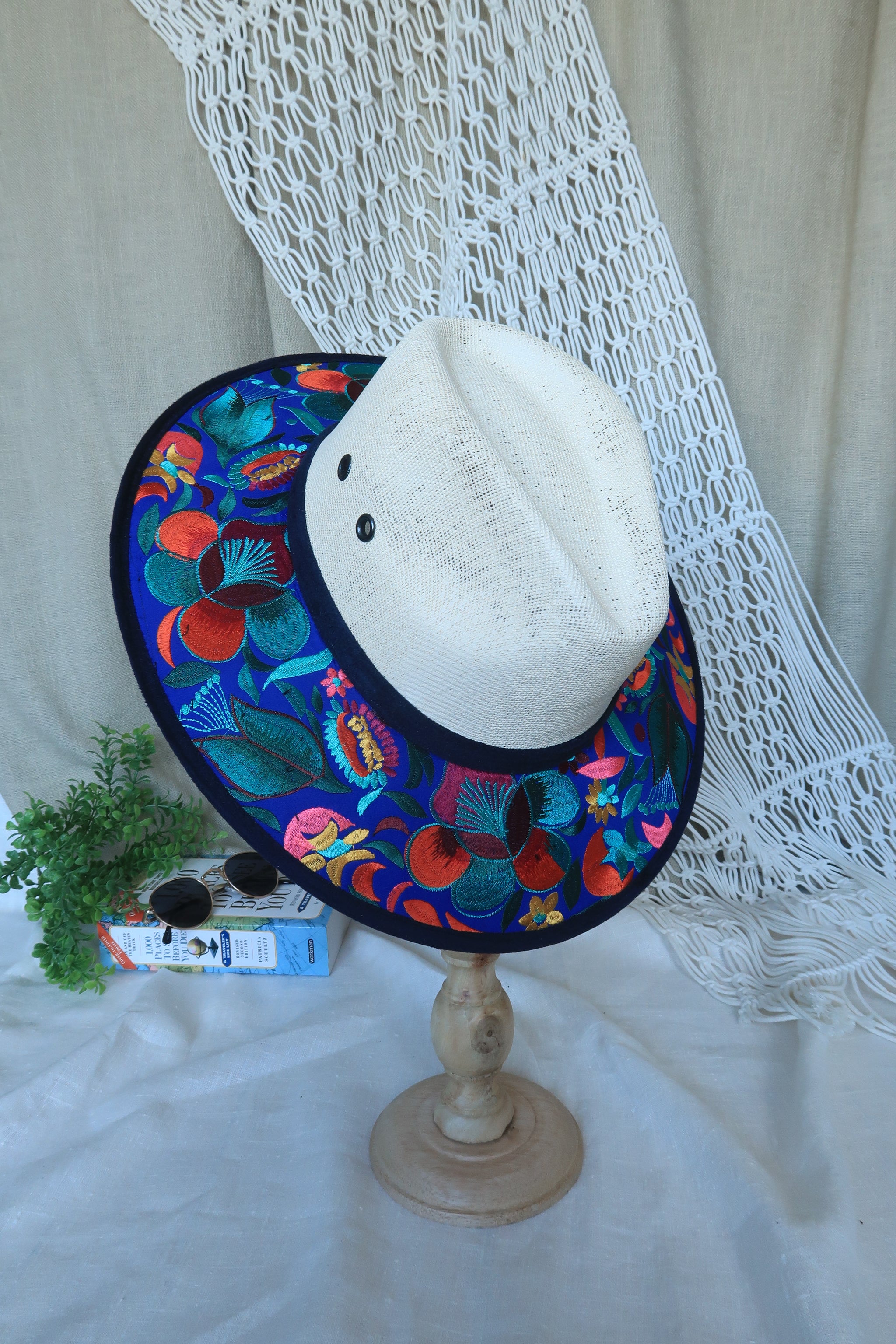 White Straw Fedora Hat with Teal Floral Embroidery Hand Painted Made in Italy Fedora Hats Painted by Hand - Etsy main image 2